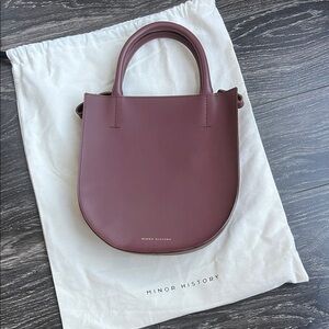 Minor History: The Arch II with dust bag